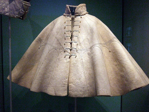 Traveling Cloak of Stephan Praun III (1570), Germanisches Nationalmuseum, Nurmberg.