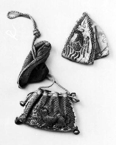 Pouches of brocade from the 14th century, Stadtmusem, Kolin