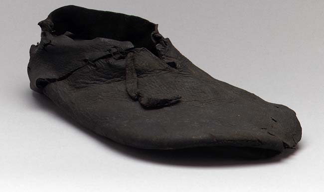 English shoes from 16th century of black leather; Metropolitan Museum of Art, New York