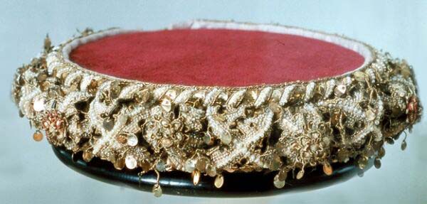 Collar of Matyas Corvinus made in 1500-1550, Viener Neustadt Stadtmuseum, Photo - Institut fur Realienkunde